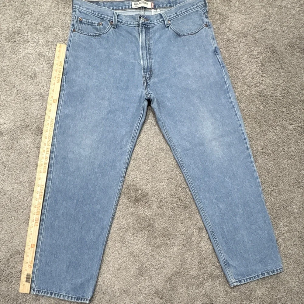Levi's Men's Relaxed Fit Tapered Light Wash Blue Denim Jeans Mid Rise 5-Pocket